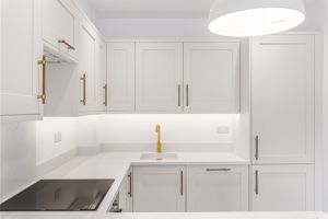 Kitchen- click for photo gallery